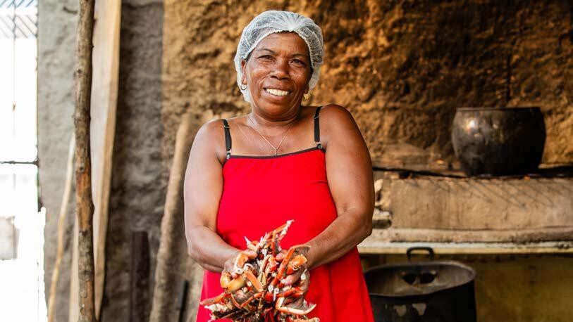 Entre redes, marés e tradições, mulheres fortalecem a pesca artesanal no litoral baiano | Veracel